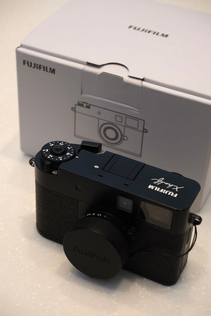 富士フィルム xhalf ブラック 美品｜付属品完全完備・保証書あり