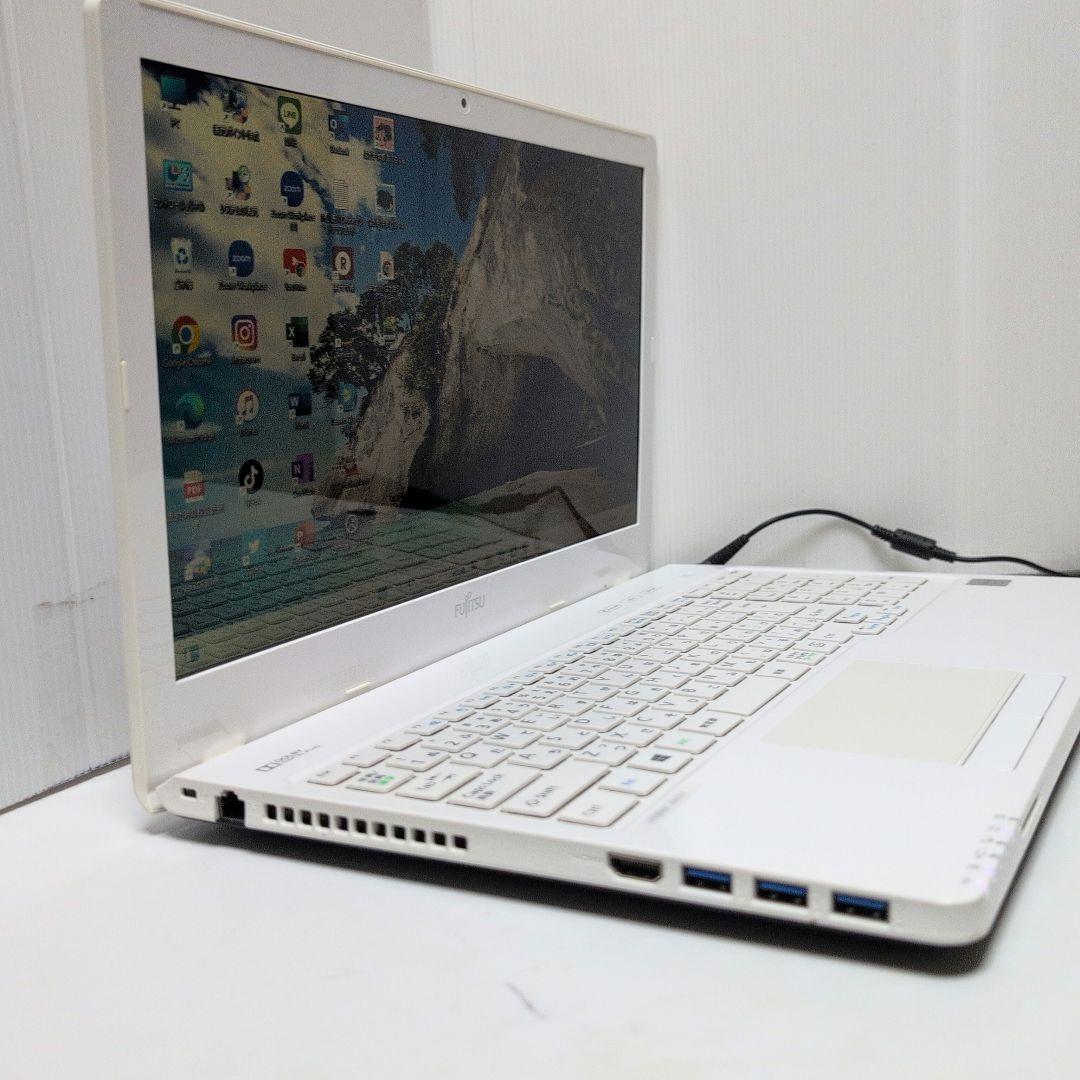 余裕のメモリ16GBたっぷりSSD256GBカメラ付き　カミュズ