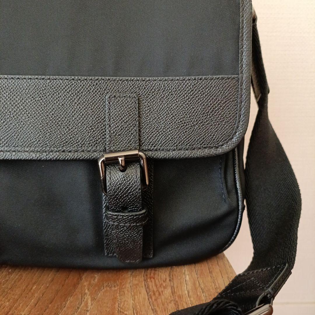 BURBERRY　メッセンジャーバッグ 　ショルダーバッグ　ナイロン/レザー