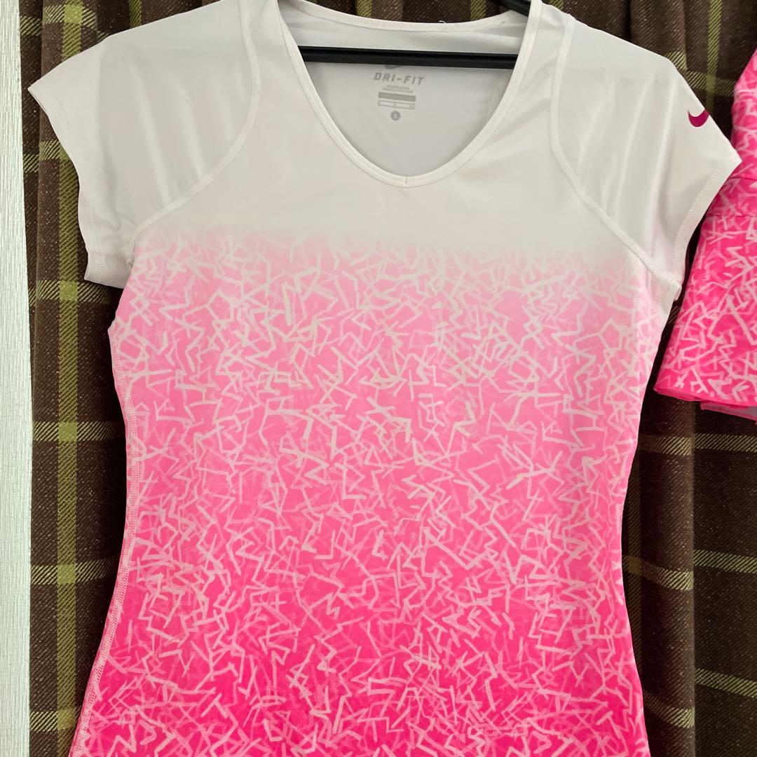 Nike DRI-FIT Tシャツとスカートセット S
