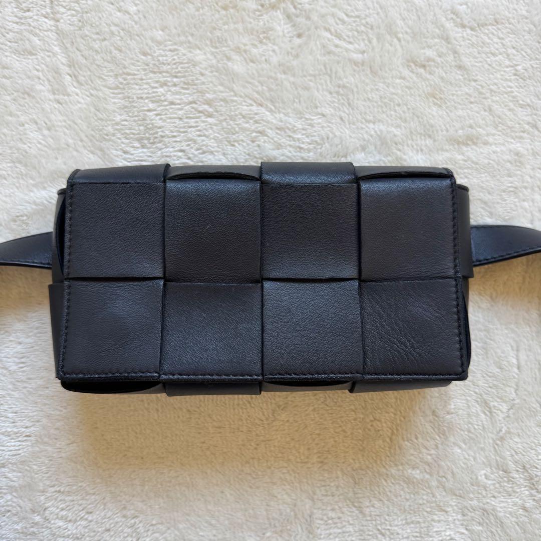 美品☆ ボッテガヴェネタ　カセット　ボディバッグ　ベルトバッグ　イントレチャート