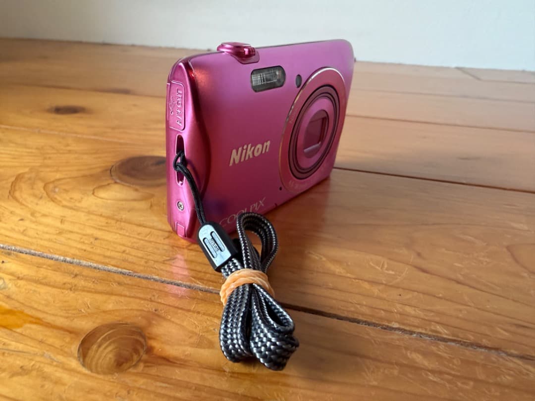 【美品】 Nikon COOLPIX S3700 ニコン ピンク Wi-Fi