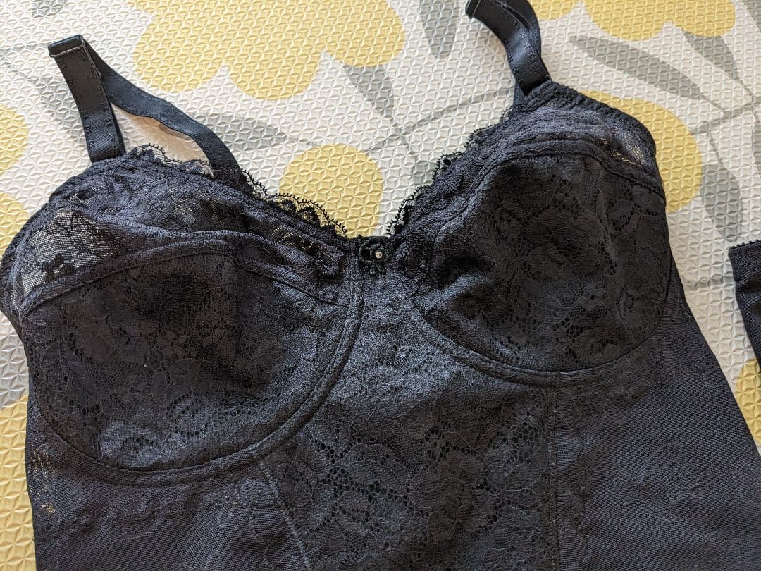 シャンデール　ボディスーツ　E75　NEW柄パワーネット