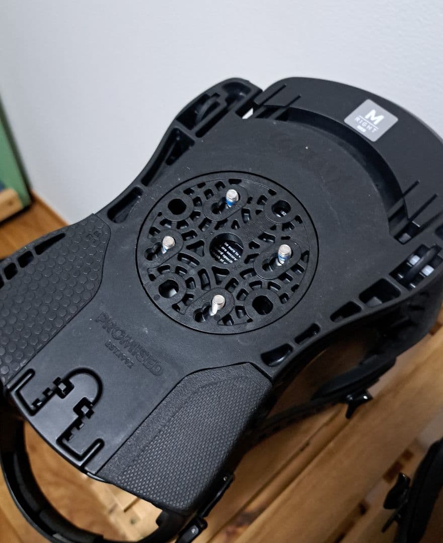 FLUX SR Mサイズ 24-25