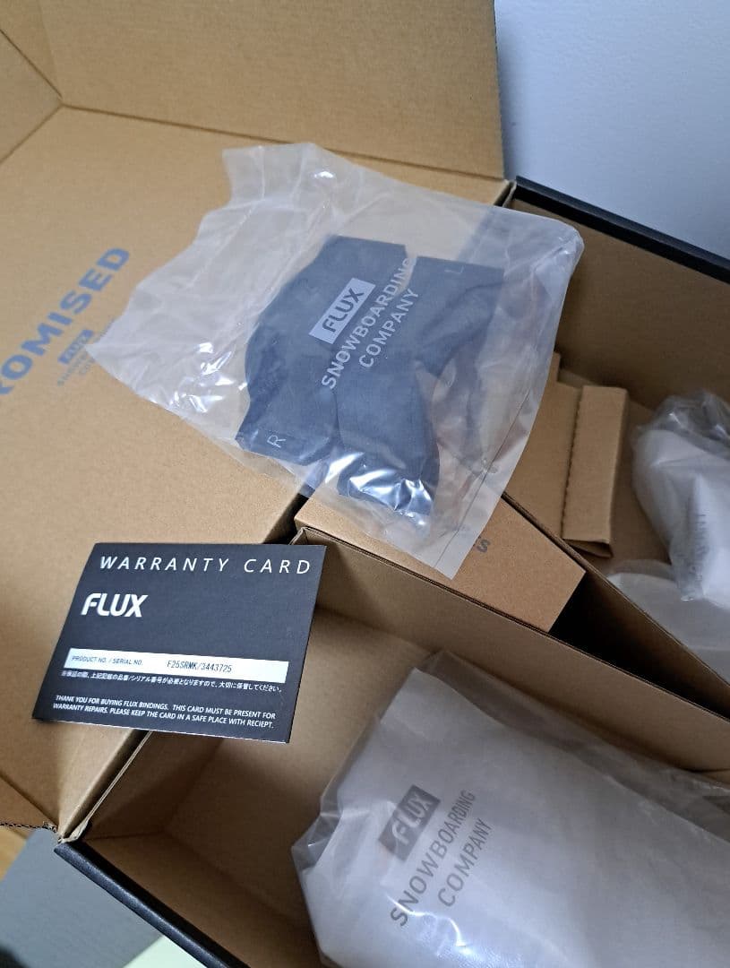 FLUX SR Mサイズ 24-25