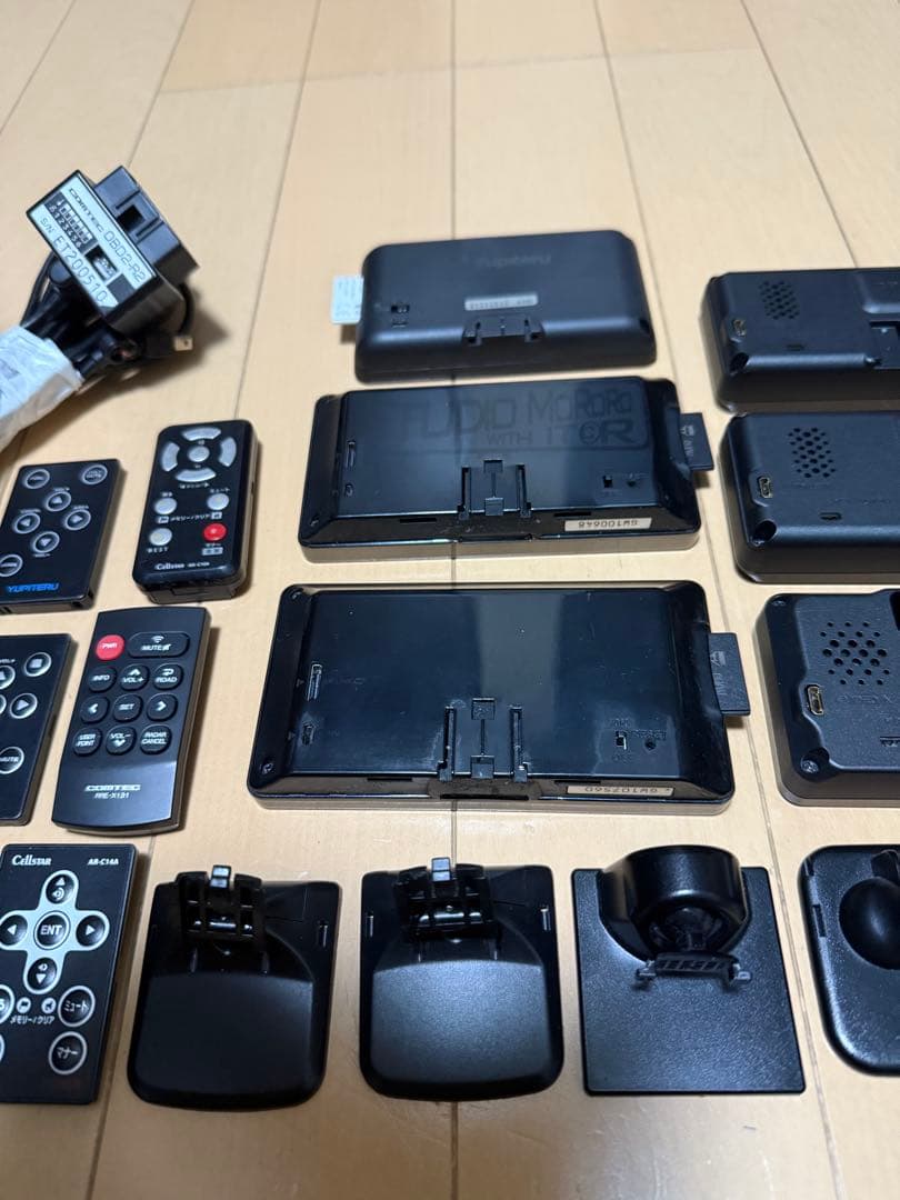 コムテック　スーパーキャット　セルスター　レーダー探知機　レーザー探知機