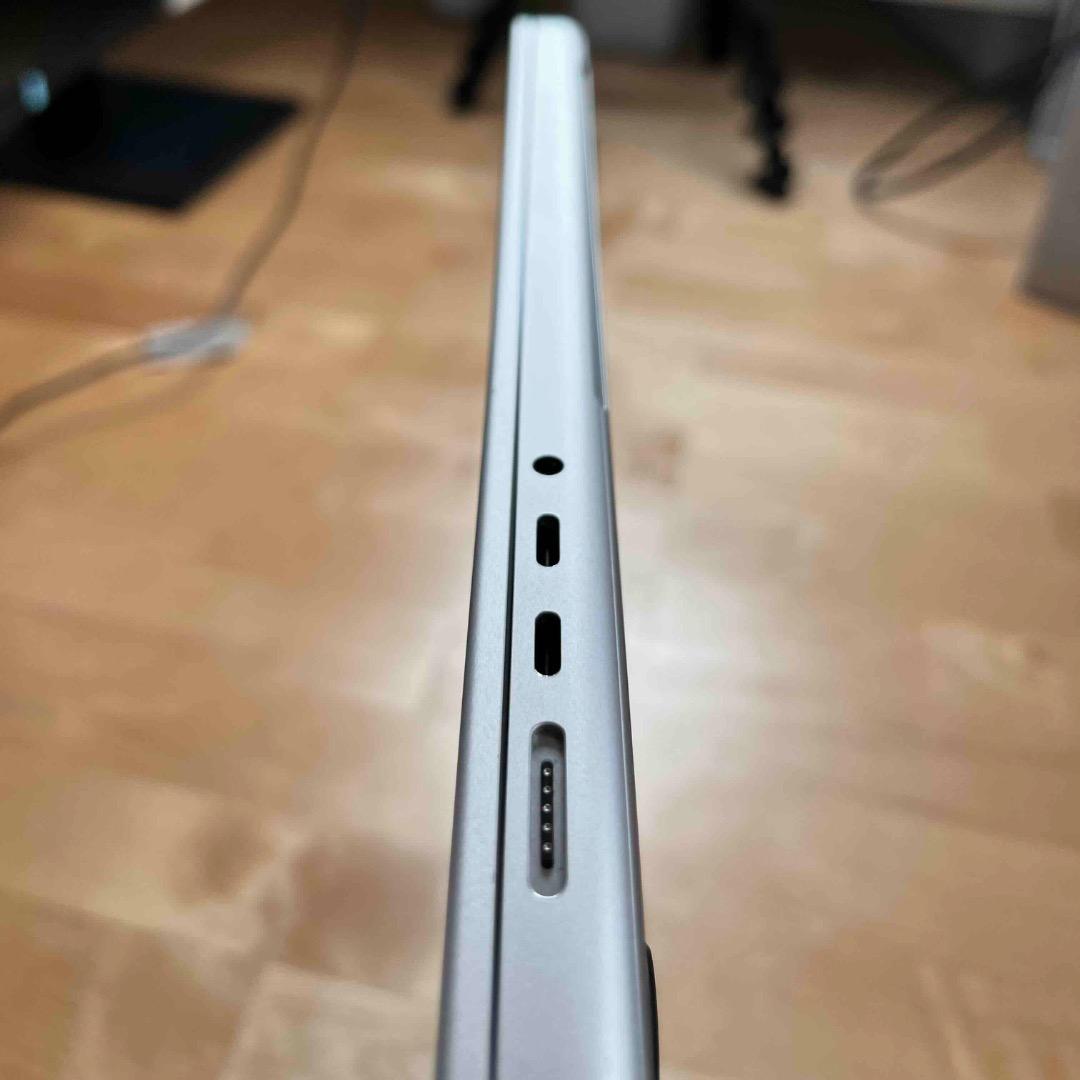 値下げ）MacBookPro16″ M2 MAX 38GPU 64GB 2TB