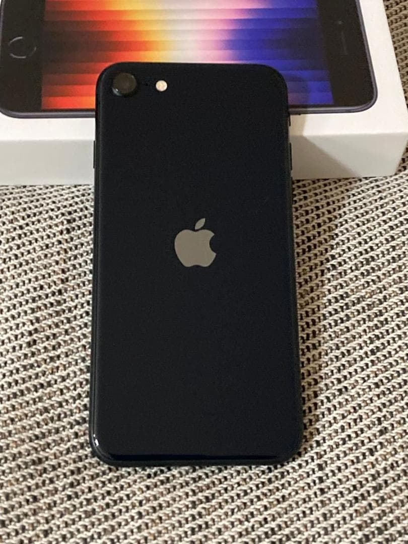 美品 64GB Apple iPhone SE 第三世代 純正バッテリー100%