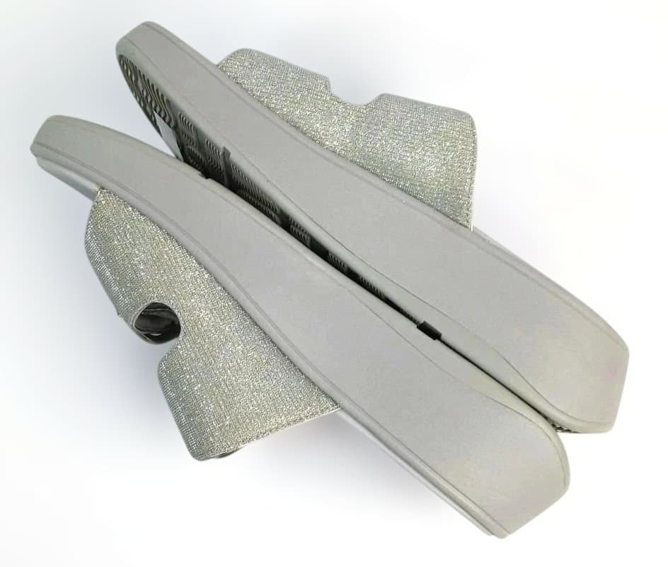 新品フイットフロップfitflopレディースサンダル24cm　訳有り品です。