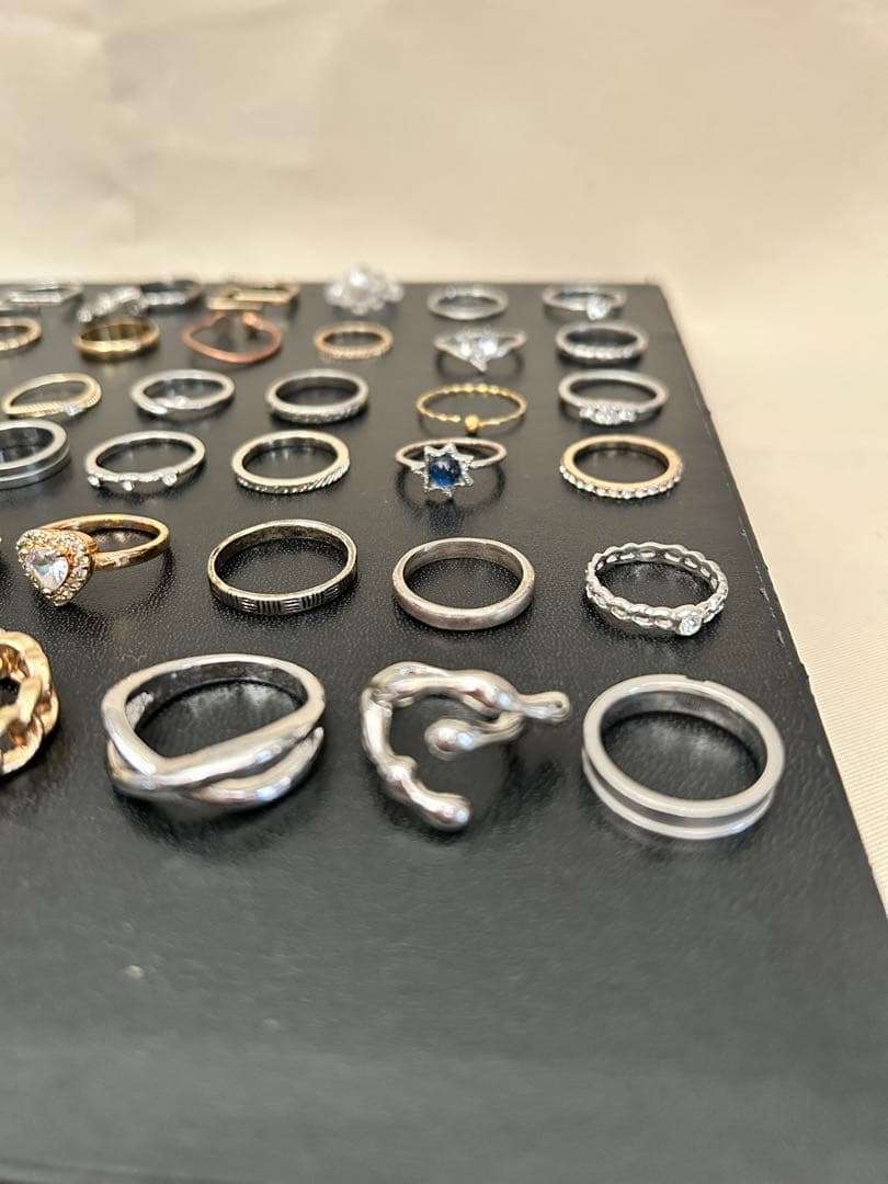 遺品整理品 超豪華大量 リング指輪 重量あり 60点 まとめ売り