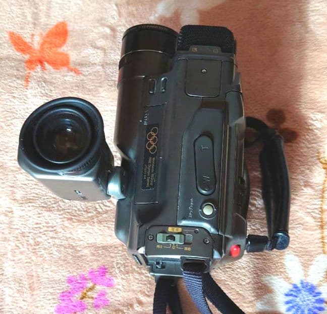 Panasonic S-VHS-C ビデオカメラNV-S9本体 （ジャンク）