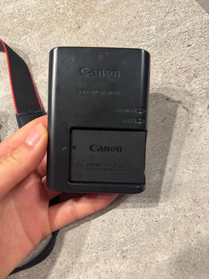 Canon EOS Kiss M ホワイト