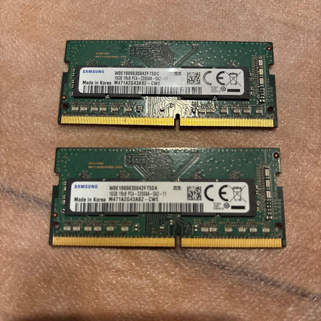 E*L様 Samsung 16GB DDR4メモリ M471A2G43AB2-C