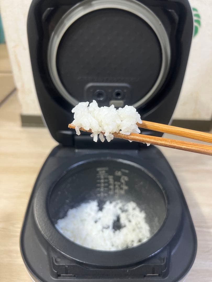 TIGER 炊飯器 JPC-A100 ブラック/シルバータッチスクリーン。