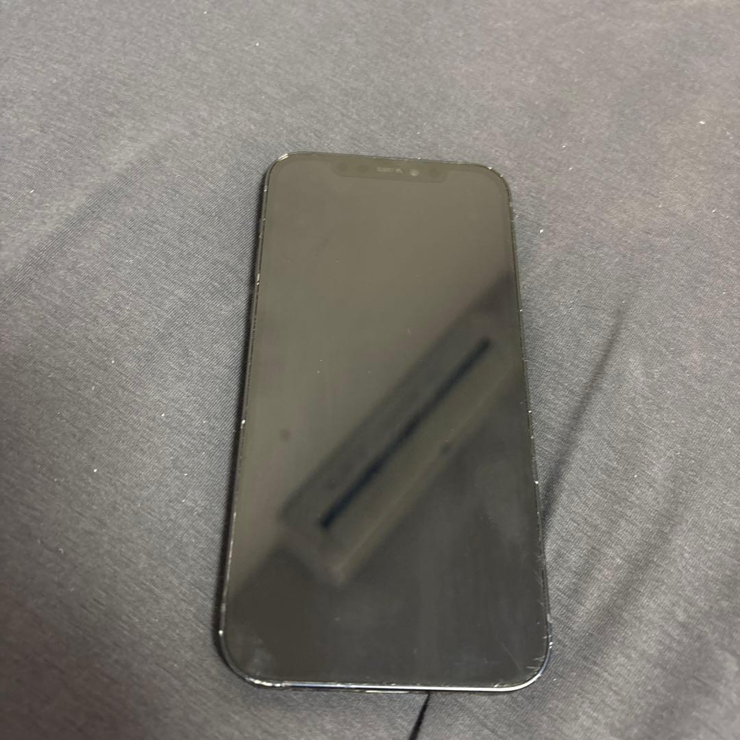 Apple iPhone 12 ブラック 傷あり 本体