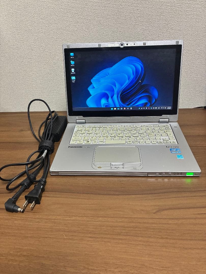 Panasonic Office搭載ノートPC シルバー ACアダプター付き