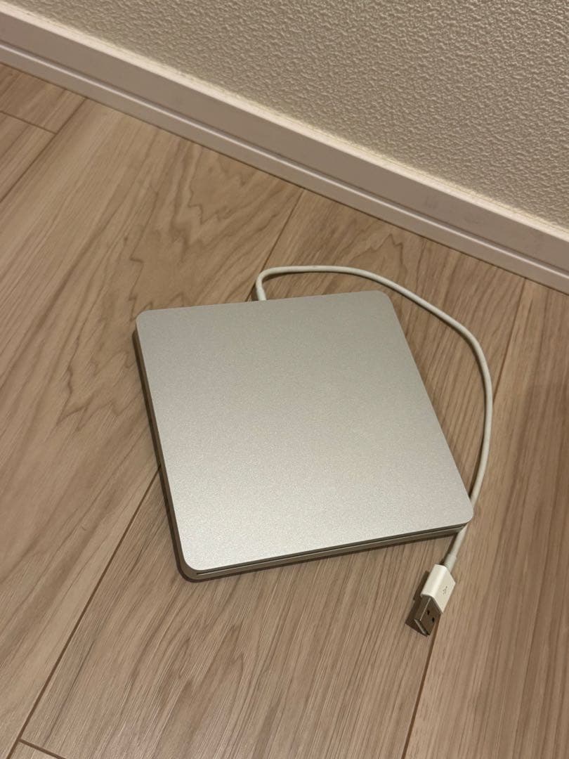 Apple MacBook Air（11インチ, Mid2013, 128GB)