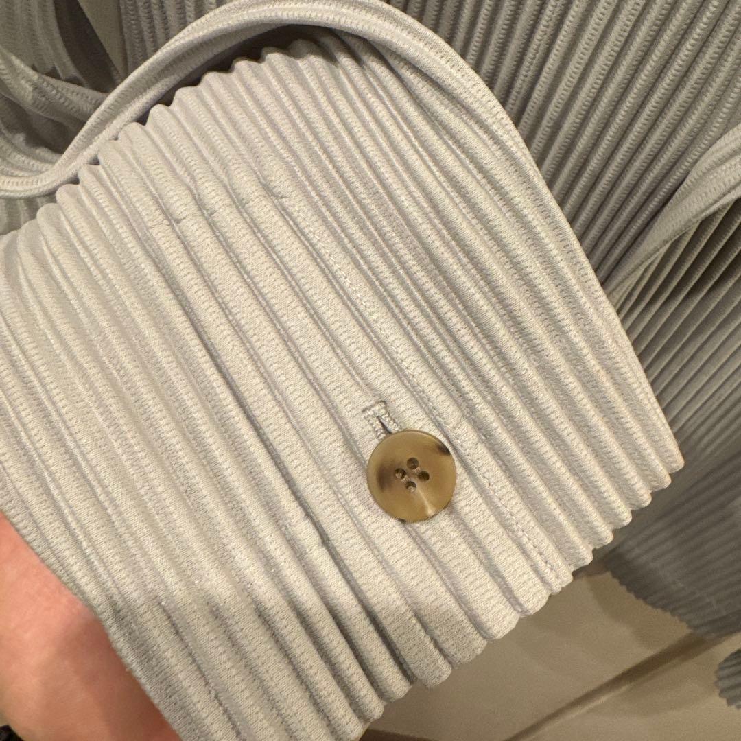 HOMME PLISSE ISSEY MIYAKE ジャケットライトグレー