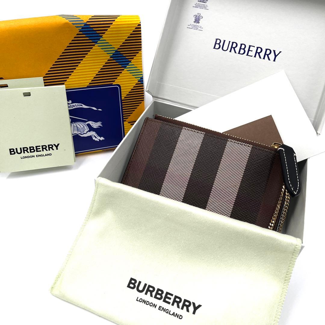 【現行品・未使用品】バーバリー チェーン ケース チェック ブラウン