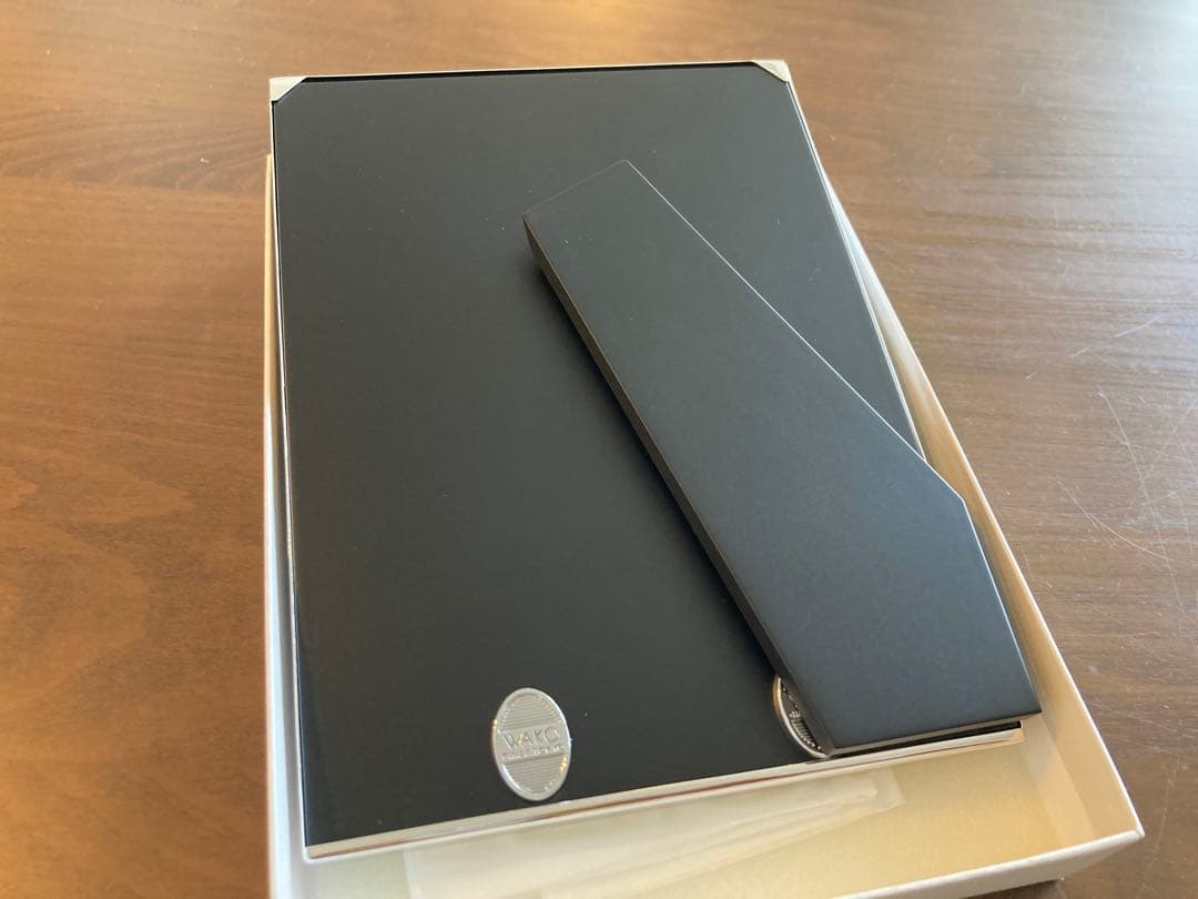 新品未使用☆WAKOスパイラル写真額縁☆写真立てフォトスタンド和光フレーム