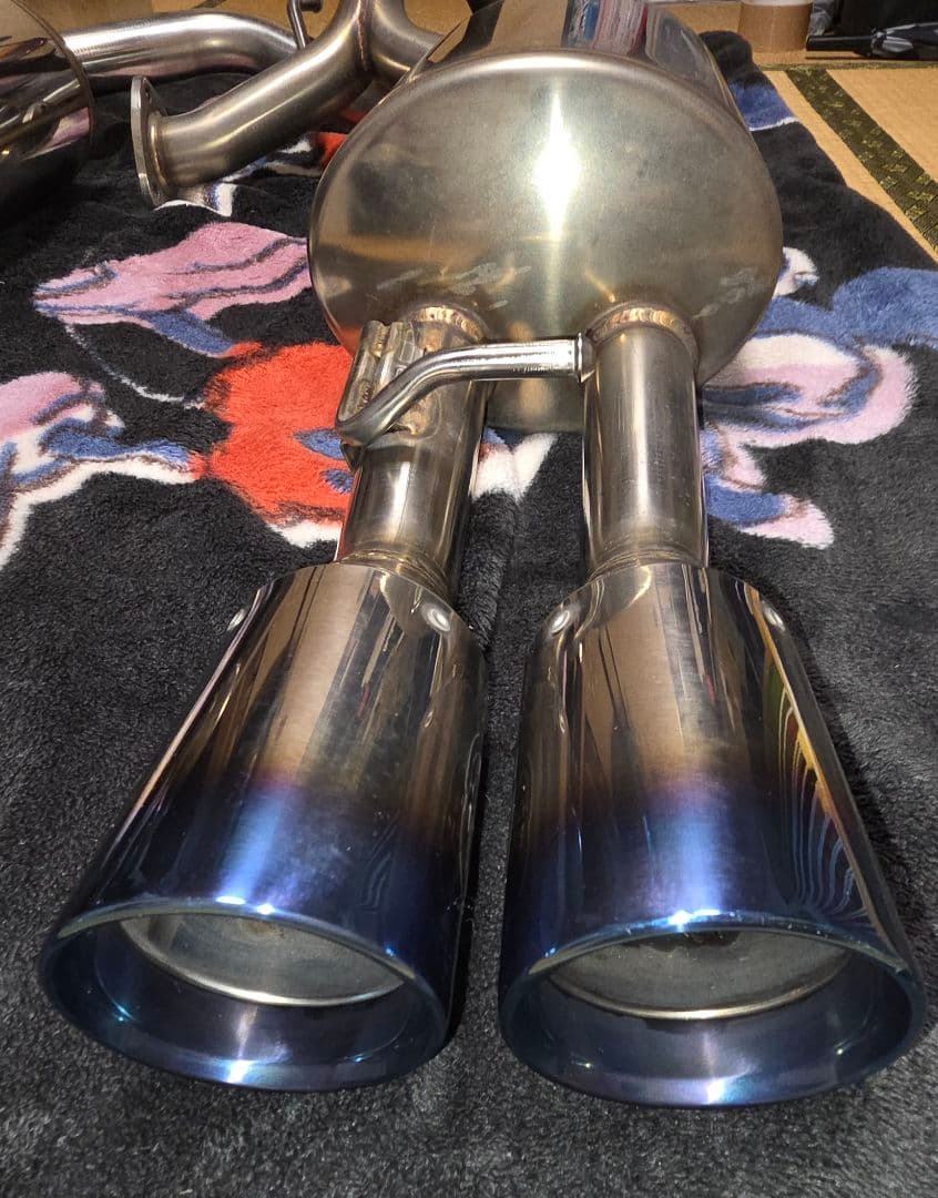 カローラクロス ZVG11 ガナドール4本出しマフラー