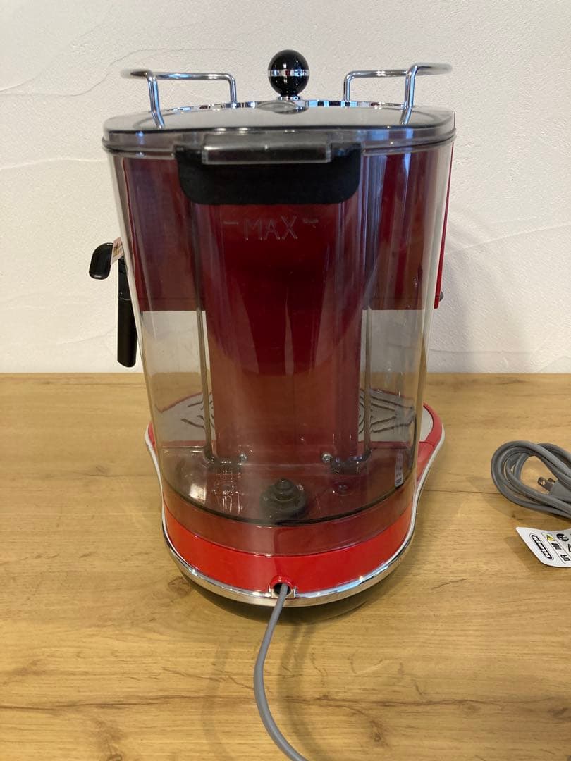 デロンギ　De'Longhi エスプレッソマシン レッド