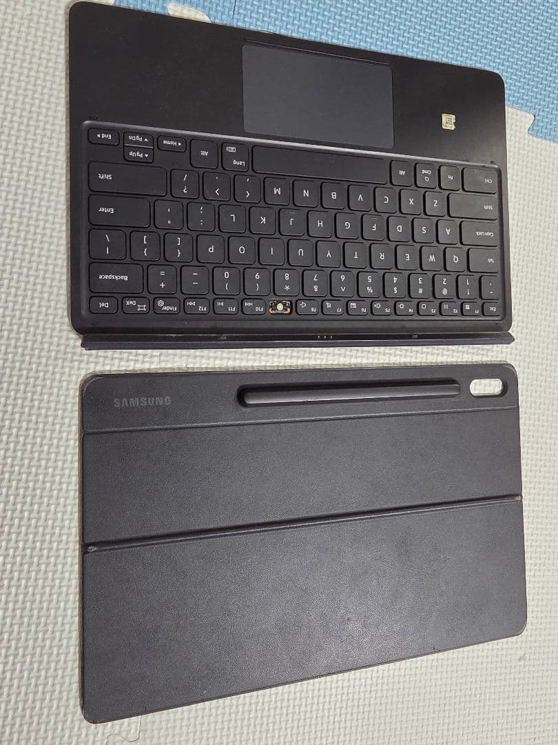 Samsung Galaxy Tab S7+ 12.4インチ　純正ケース付き