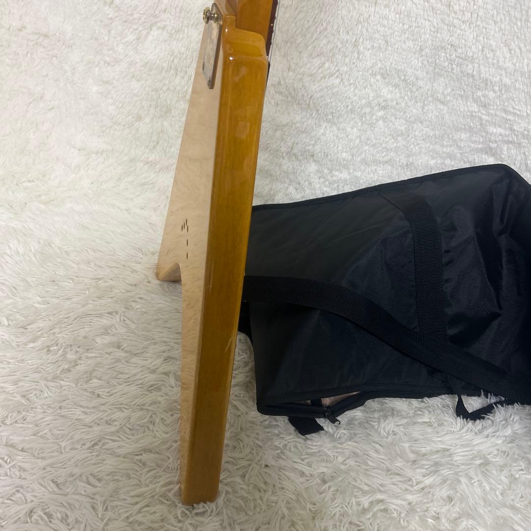 【メンテナンス済】バークレイ　フライングV エレキギター　イエロー