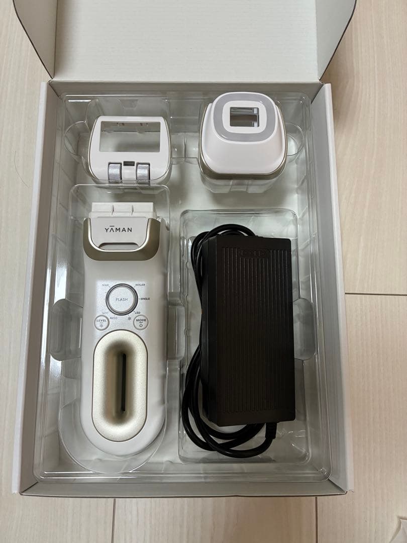 【ほぼ新品】YAMAN レイボーテクールプロ　YJEA6W 脱毛器