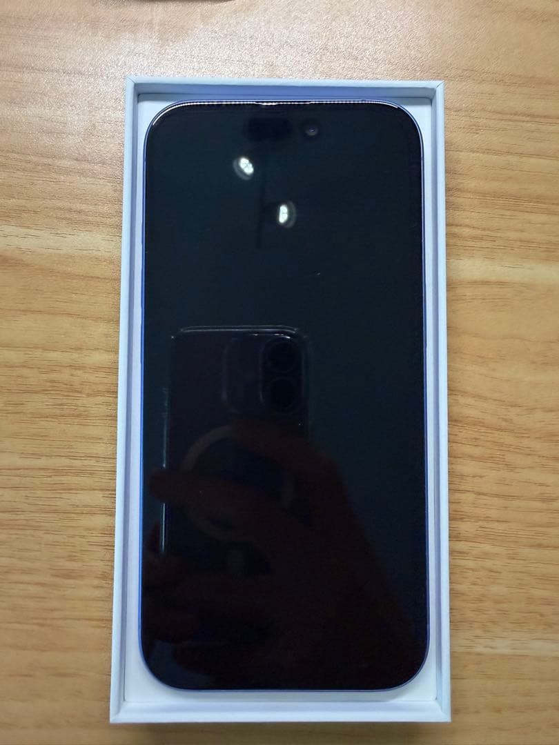 【美品】iPhone16 128GB ウルトラマリン