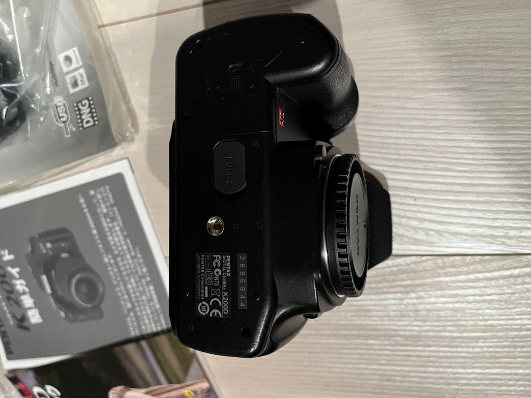 極美品　PENTAX K200D デジタル一眼レフカメラ
