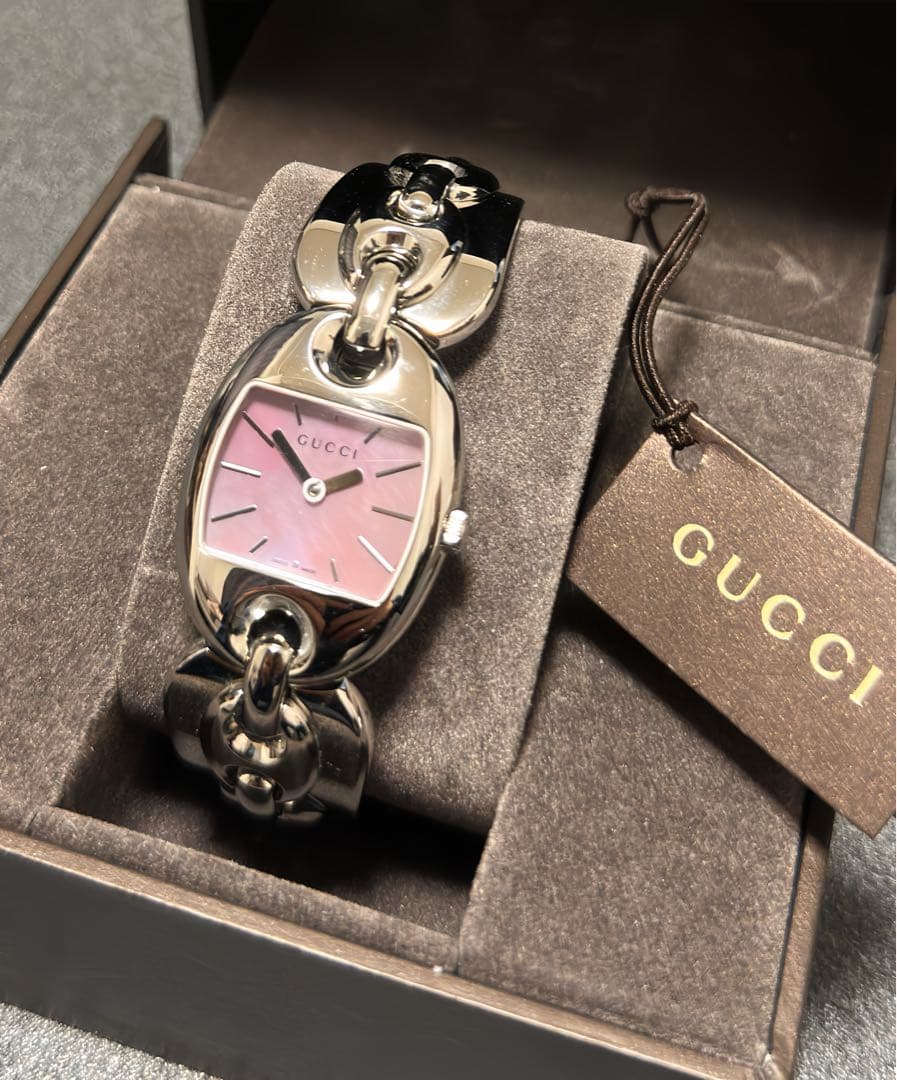 ピンクの猫ページ 稼働品 GUCCI グッチ 時計 121.5 シルバー