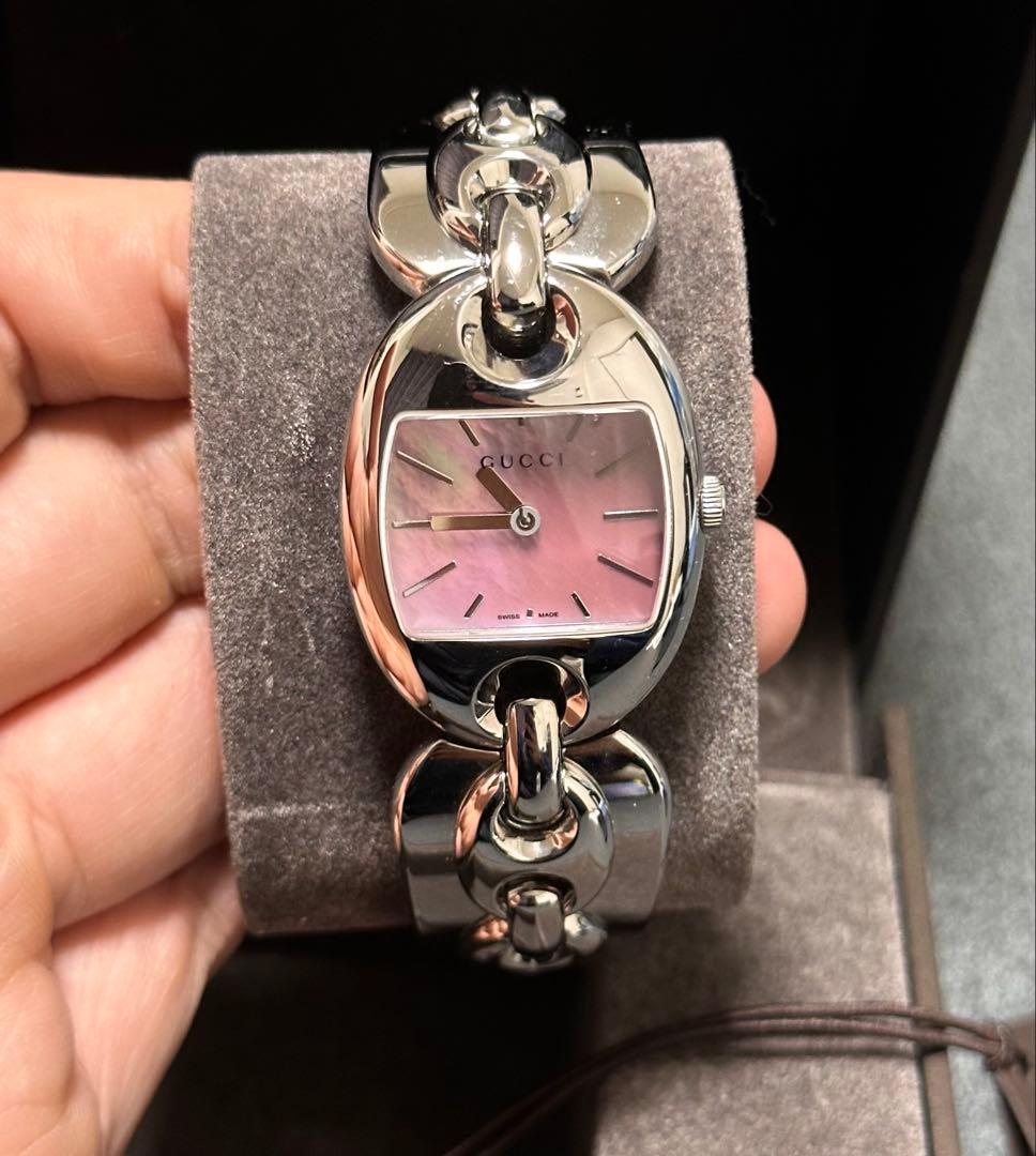 ピンクの猫ページ 稼働品 GUCCI グッチ 時計 121.5 シルバー