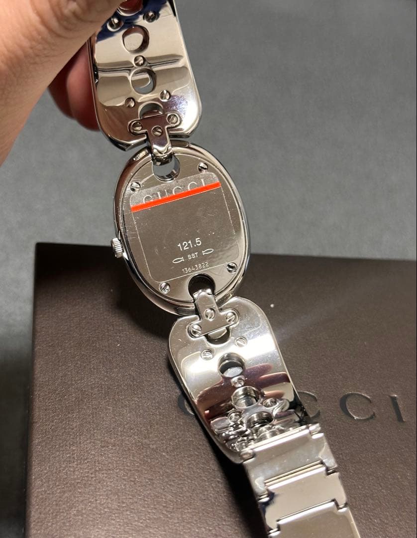 ピンクの猫ページ 稼働品 GUCCI グッチ 時計 121.5 シルバー