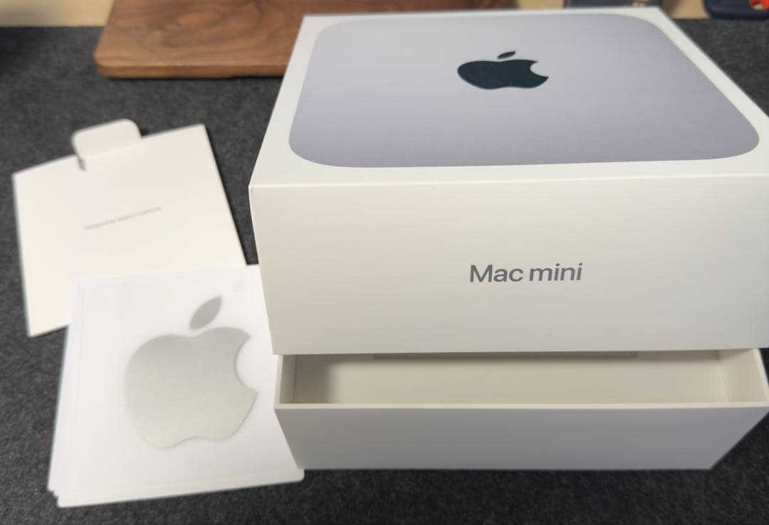 Macmini M1 8GBメモリ 512GB SSD & satechiハブ