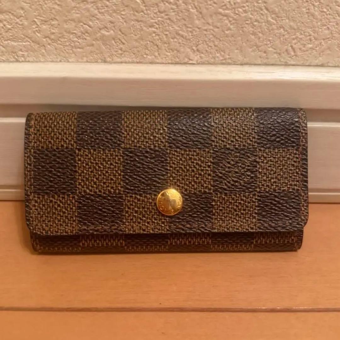 ルイヴィトン　ダミエ　ミュルティクレ　4連　レザー　モノグラム　キーケース