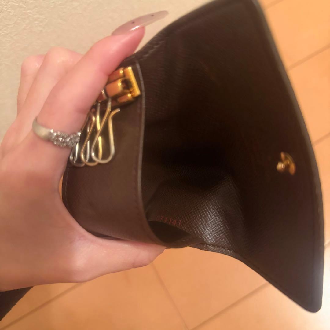 ルイヴィトン　ダミエ　ミュルティクレ　4連　レザー　モノグラム　キーケース