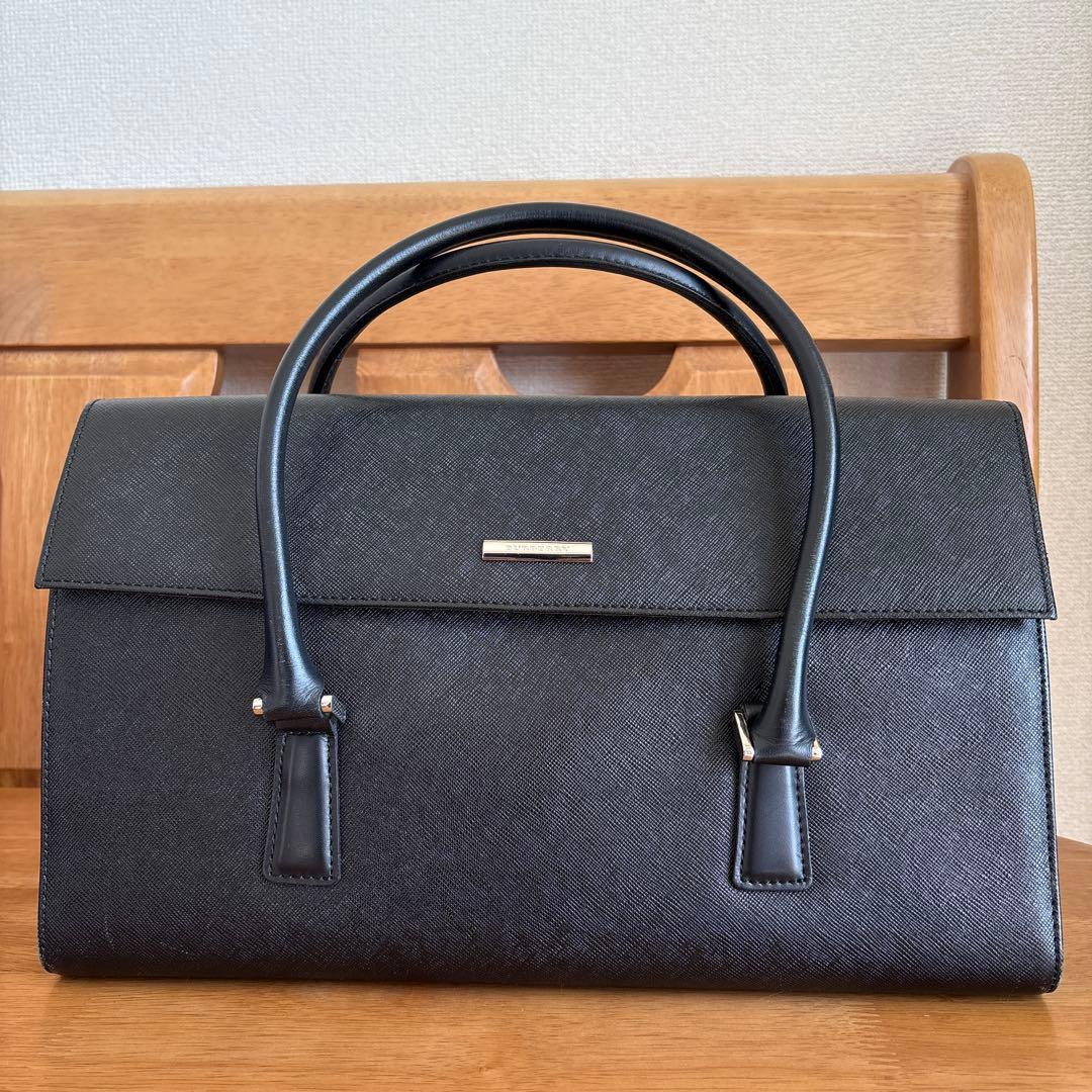 Burberry バーバリー レザーハンドバッグ ノバチェック 黒 ブラック