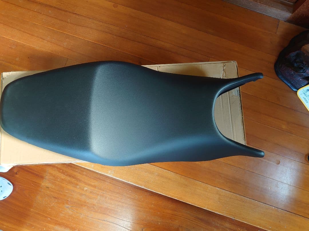 ホーネット600純正シート　ホーネット250装着可 美品　早い者勝ち