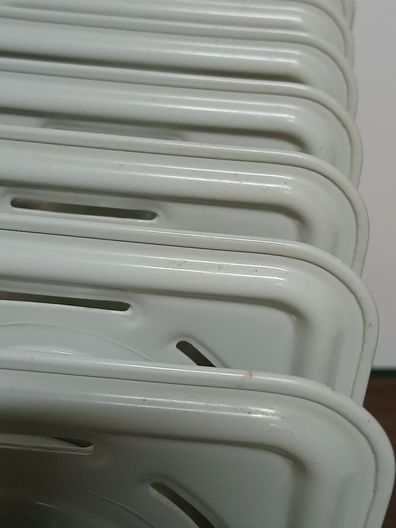 デロンギ オイルヒーター KHD410812-LG 暖房器具