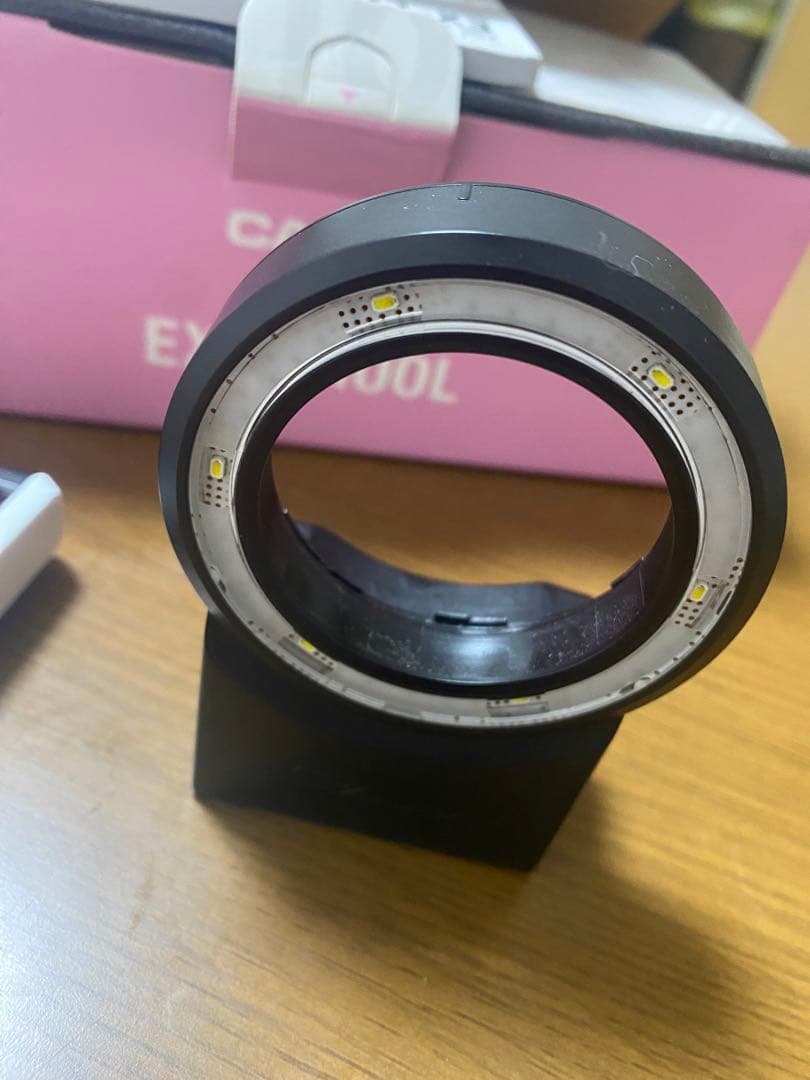 CASIO EX-FR100L デジタルカメラ ホワイト LEDリングライト付き