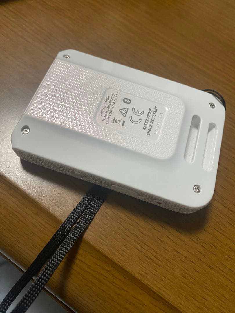 CASIO EX-FR100L デジタルカメラ ホワイト LEDリングライト付き