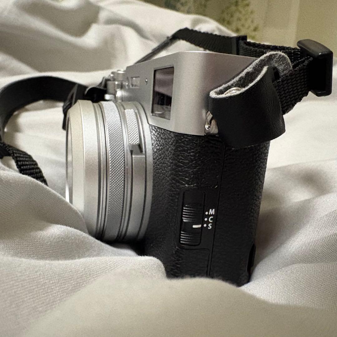 デジタルカメラ FUJIFILM x100v