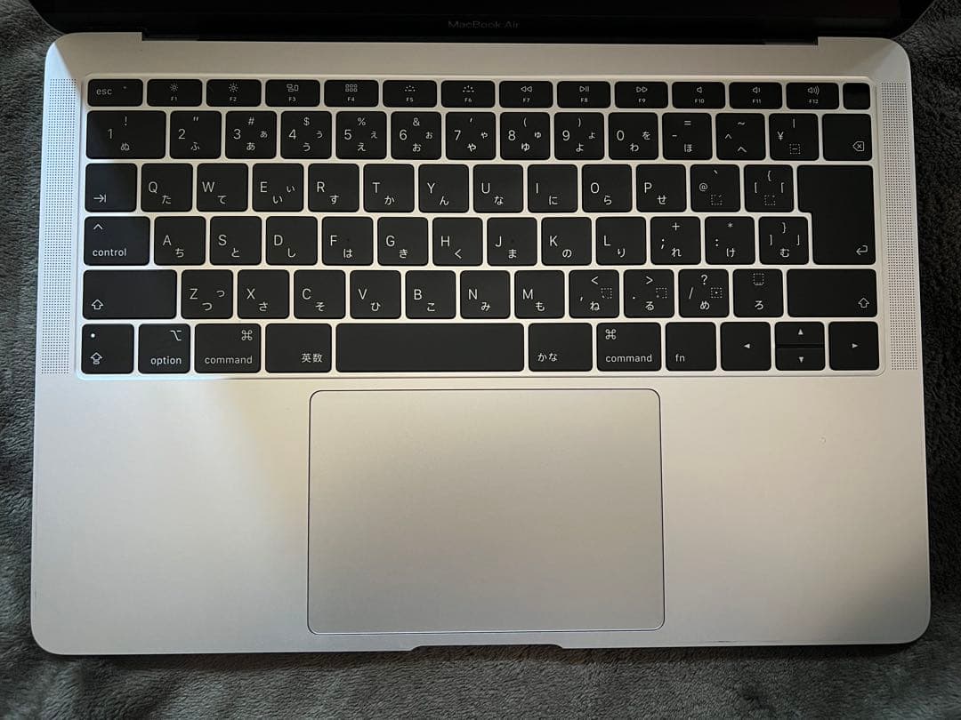 【訳あり】Apple MacBookAir13 シルバー 充電器付き