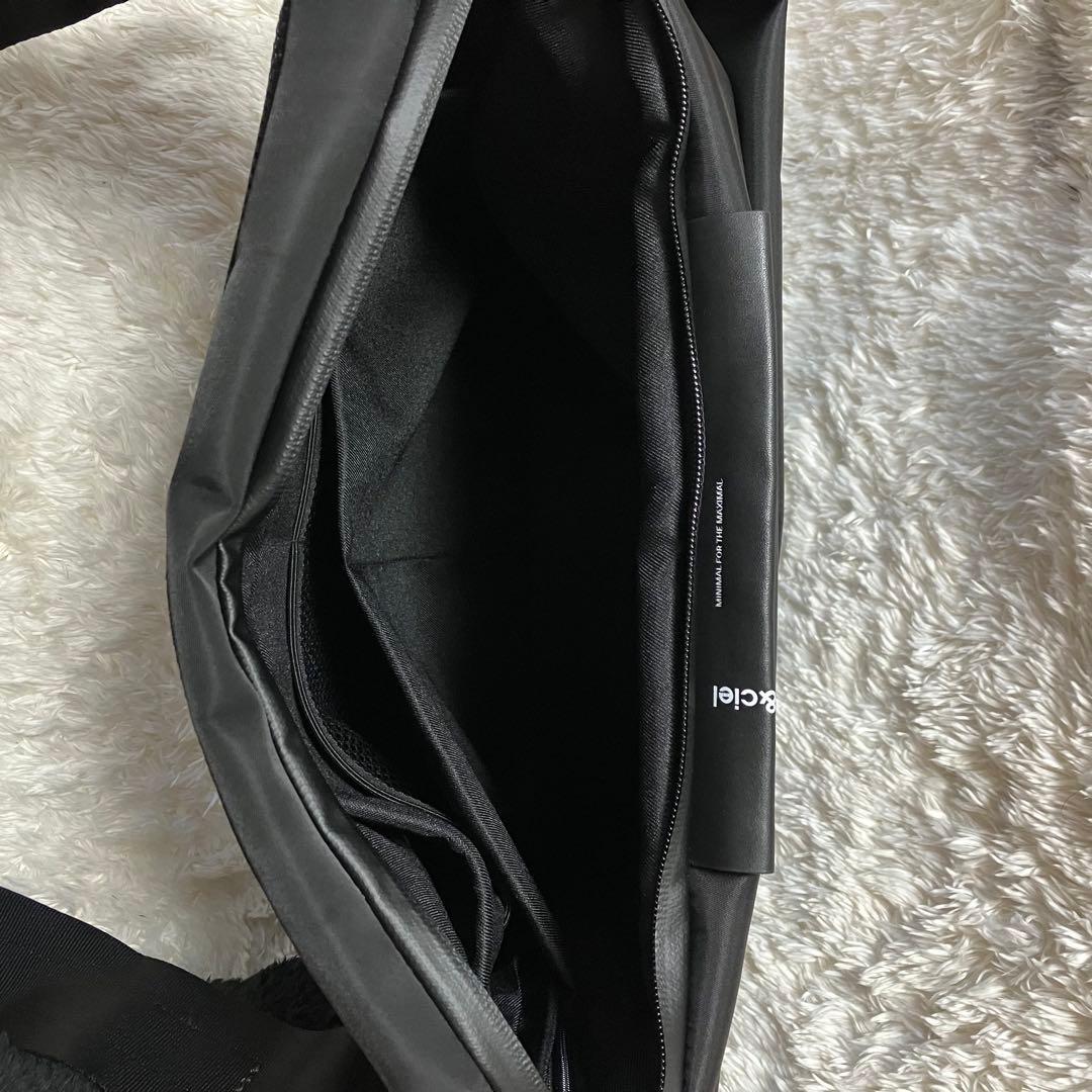 【Quu 様COTE&CIEL isarau L Sleek ショルダーバッグ