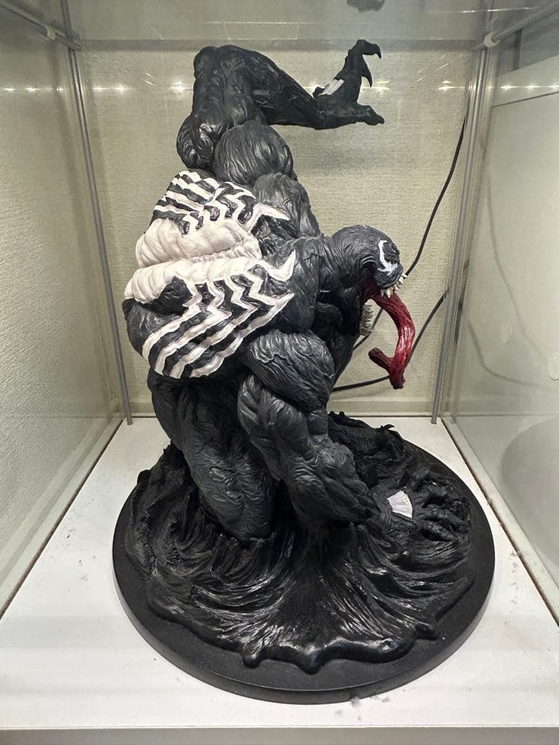 ソフビナル　ヴェノム　フィギュア