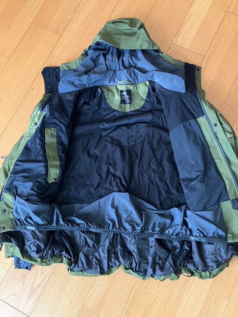 【格安】スノーボードウェア 43DEGREES 2023-2024モデル　上下