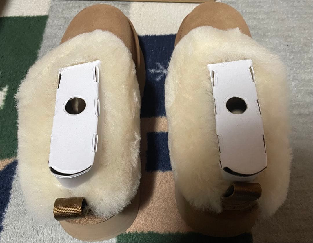 UGG タゼル
