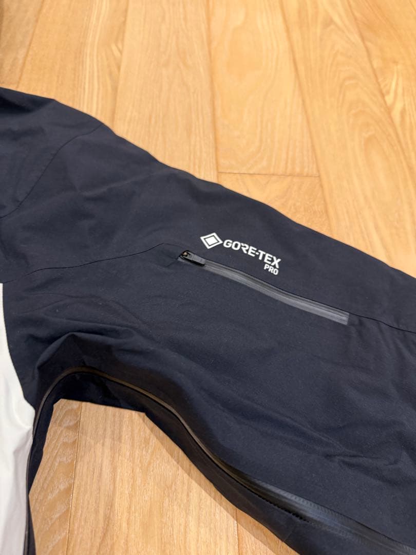 AK457 Burton ジャケット　パンダ　サイズL