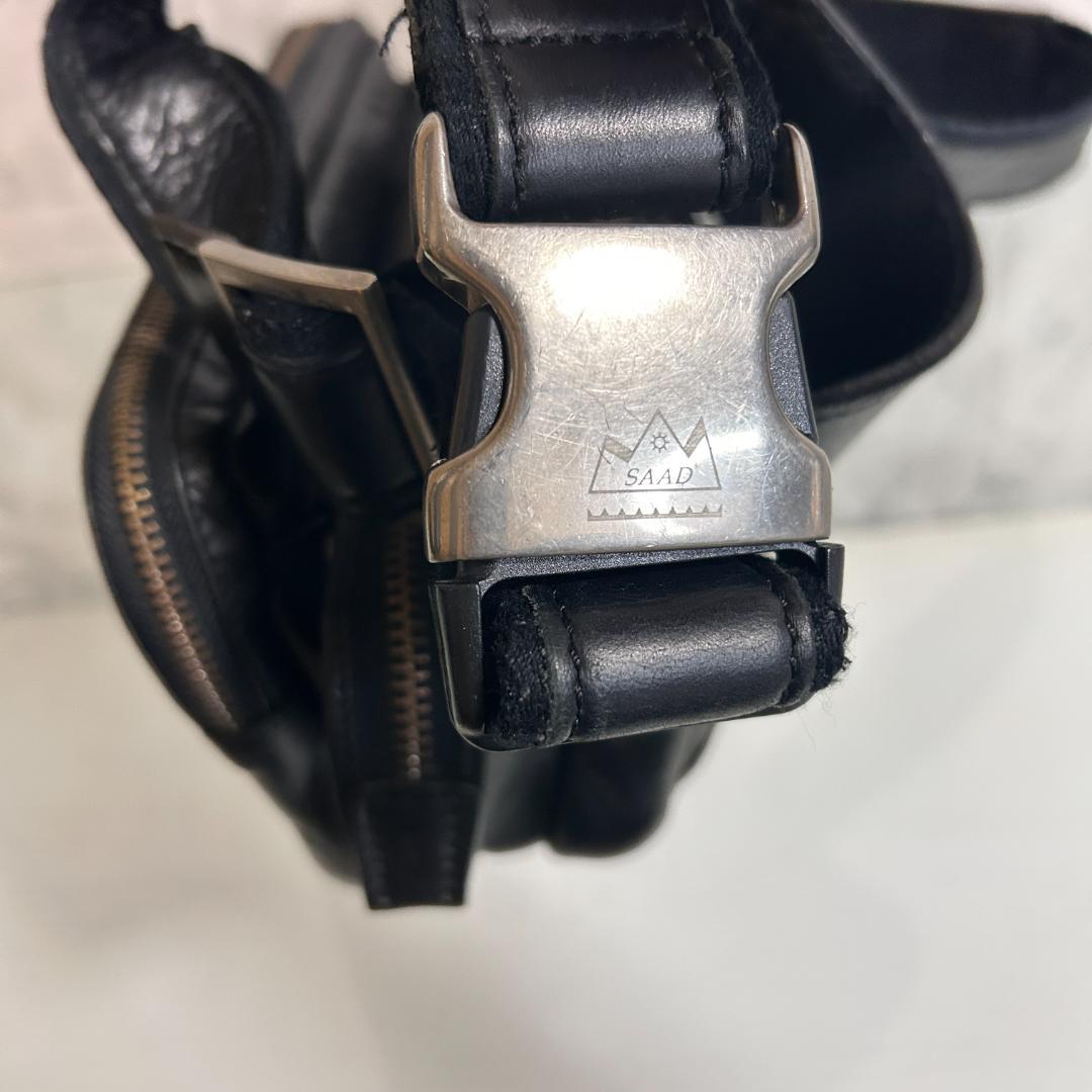 SAAD サード オールレザー ブランドロゴ金具 斜め掛け可能 ボディバック